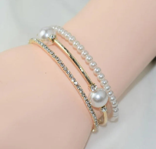 Lakshmira Gold Pearl Korean Bracelet