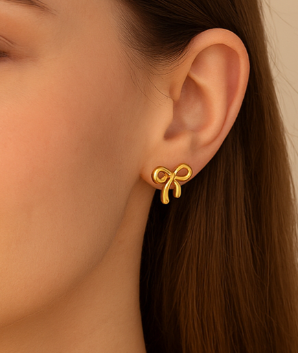 Lakshmira Gold Plated Anti Tarnish Bow Themed Necklace Set