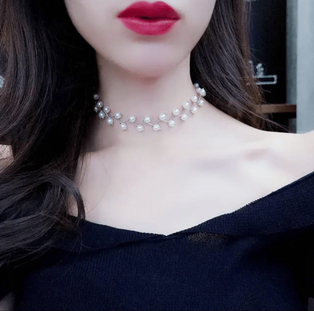 Lakshmira Pearl Choker Necklace